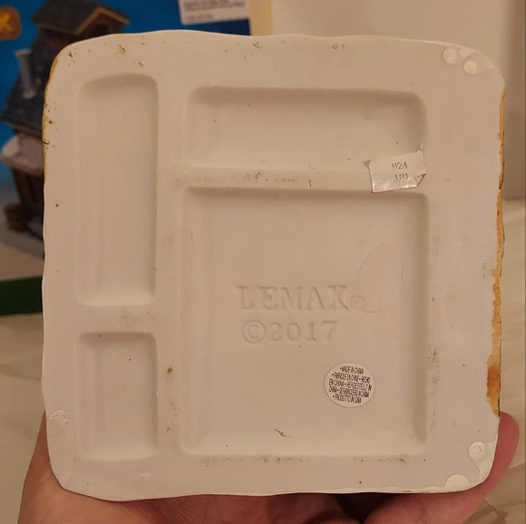 Lemax 2017 Sugartree Farm Sugar Shack Table Accent - Comes In Original Box - Picture 6 of 14